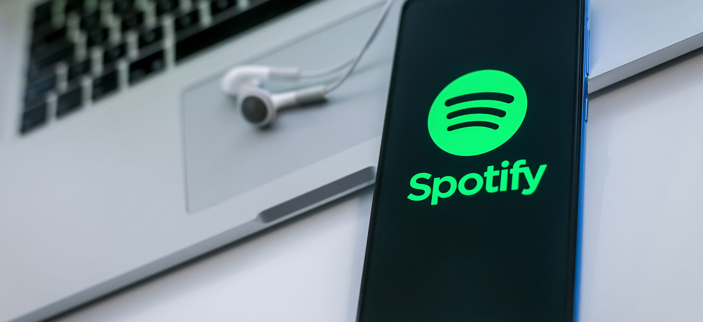 Spotify wyciąga dłoń do wszystkich tych, którzy chcą opublikować audiobooka, ale nie stać ich na lektora