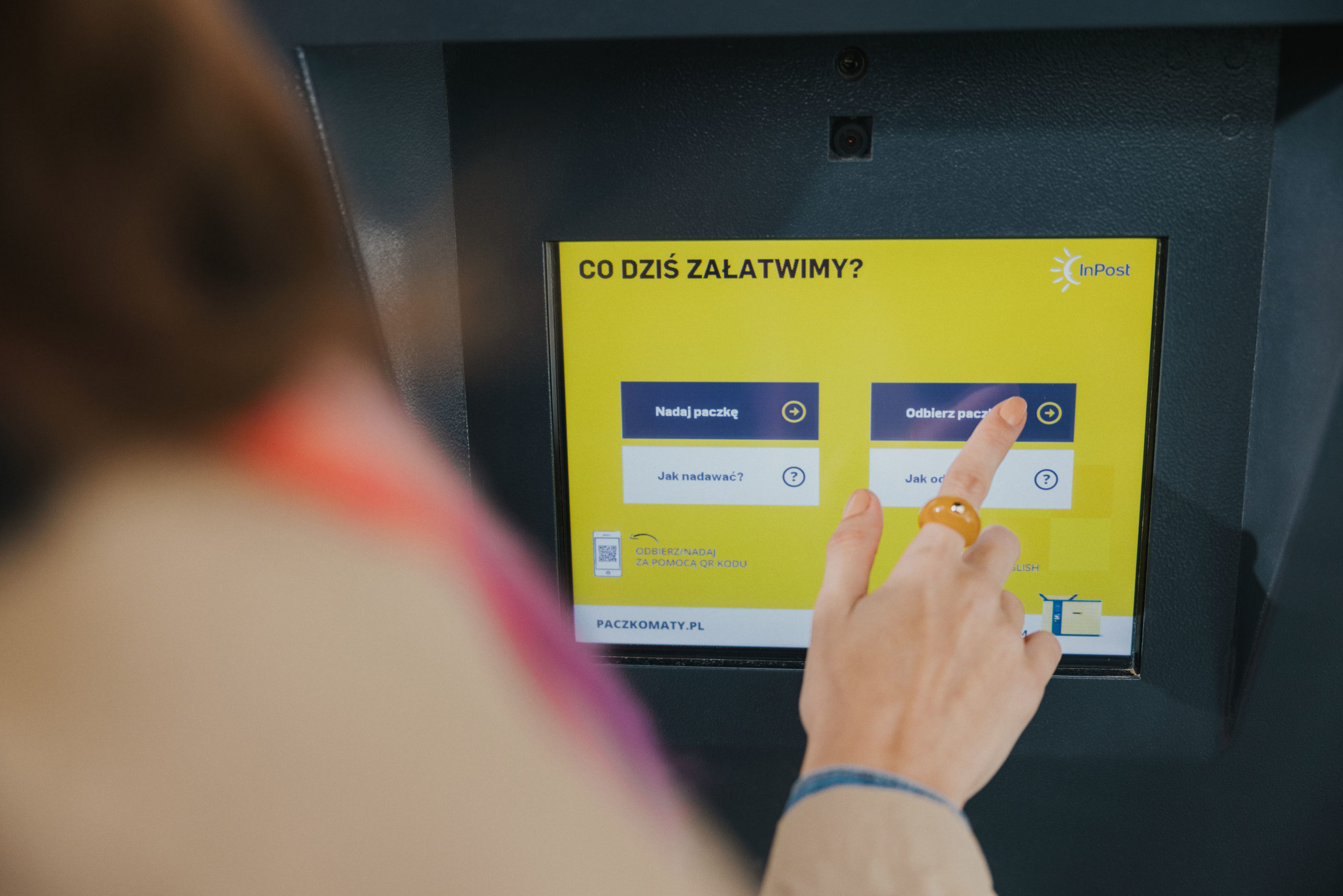 InPost rusza z nową usługą. Paczkomat był już kontenerem na ubrania, teraz będzie kioskiem