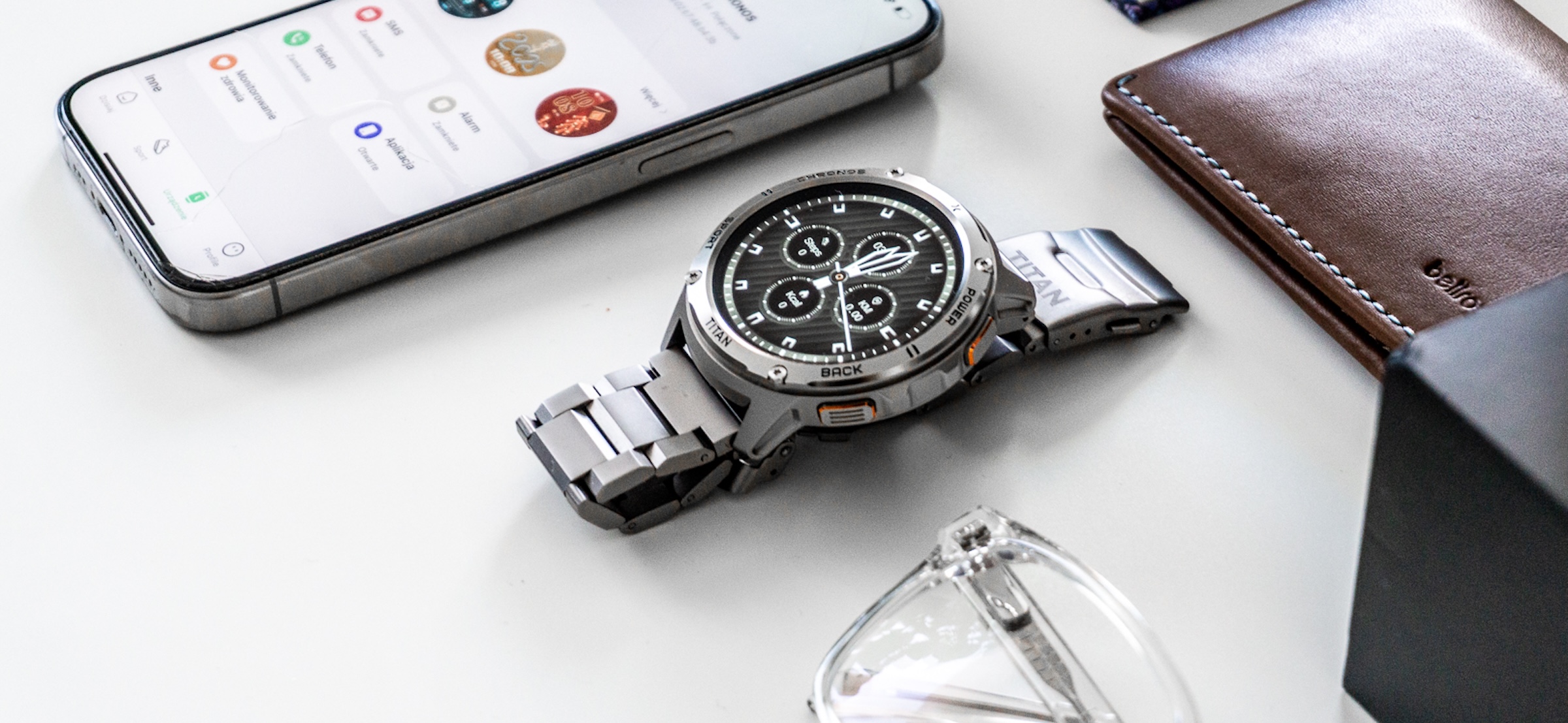 Maxcom FW110 Titan Chronos to twardziel ze stali nierdzewnej z ekranem AoD AMOLED – test