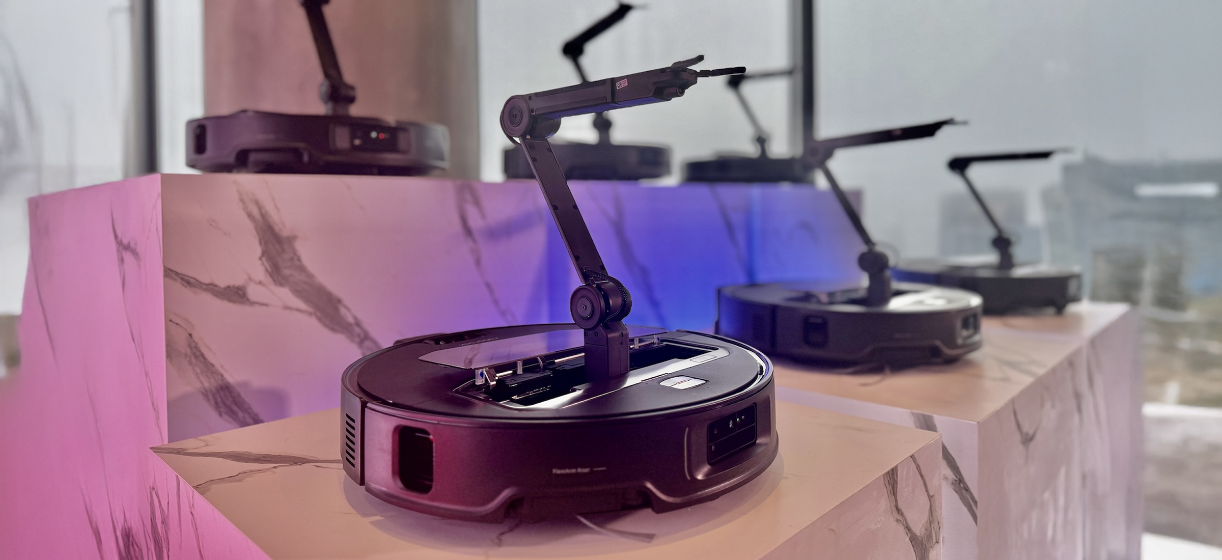 Roborock Saros Z70 z mechanicznym ramieniem OmniGrip - 5 faktów. Rewolucja czy bajer?