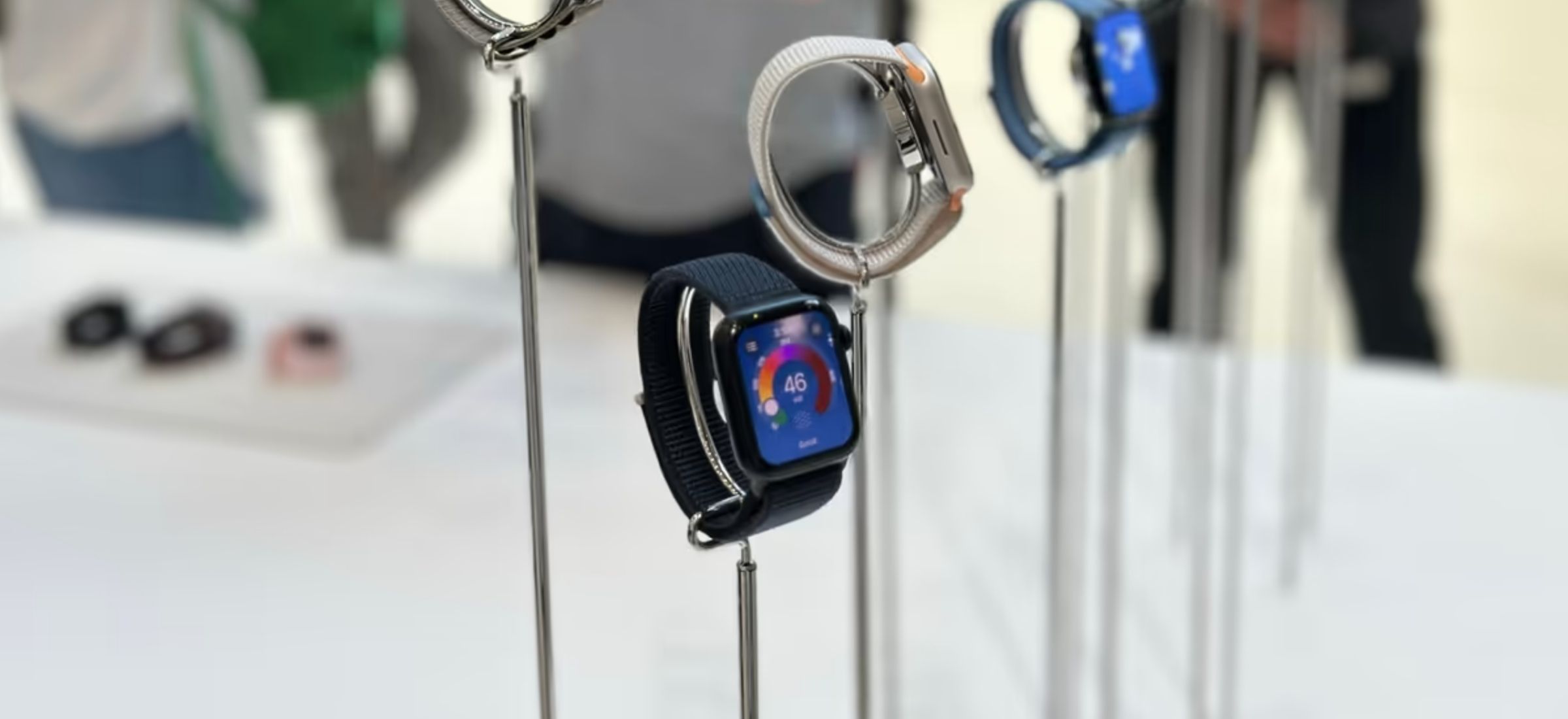 Apple chce zrobić zegarek ze składanym ekranem. Tak, dobrze czytasz