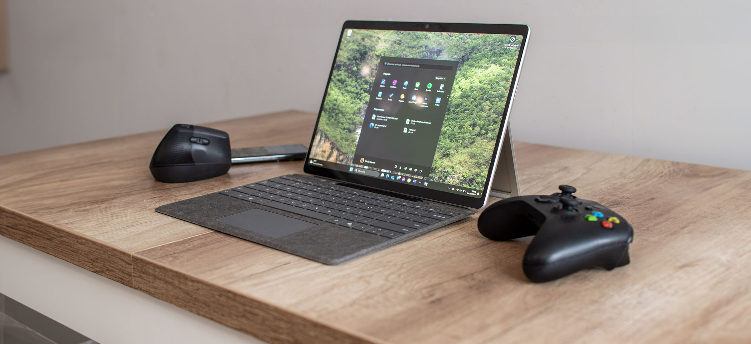 mały Surface Pro