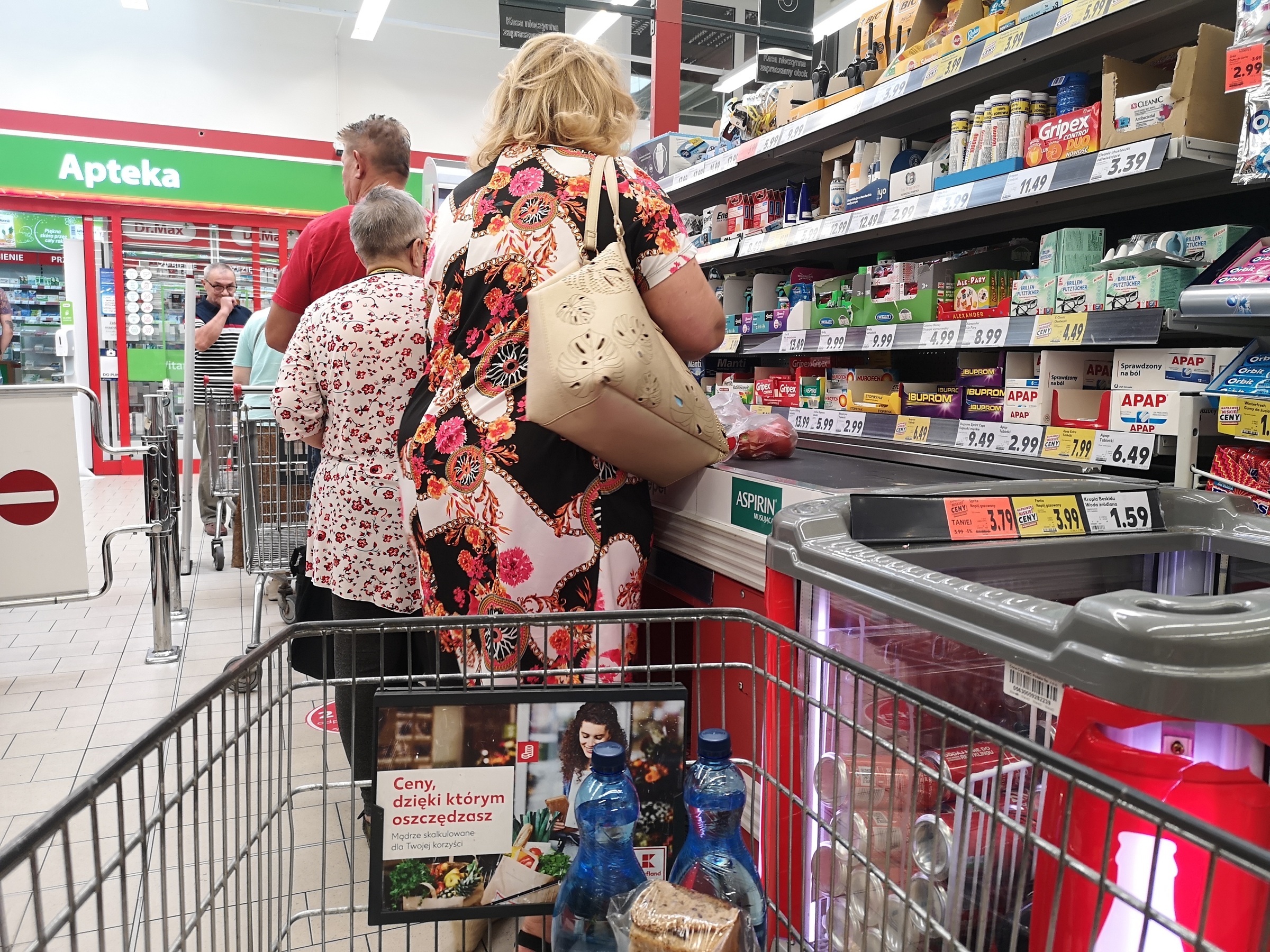 W sklepie podał kod Blik. Zapłacił, ale nie za swoje zakupy