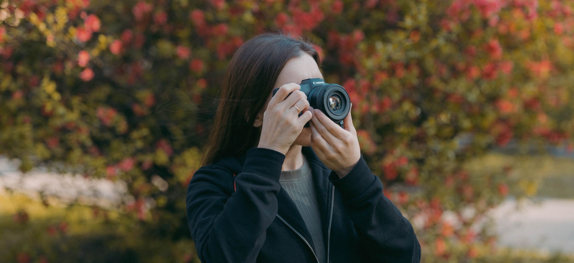 Sprawdziłam, jak działa Canon EOS R8. Już wiem, czego mi brakowało - recenzja