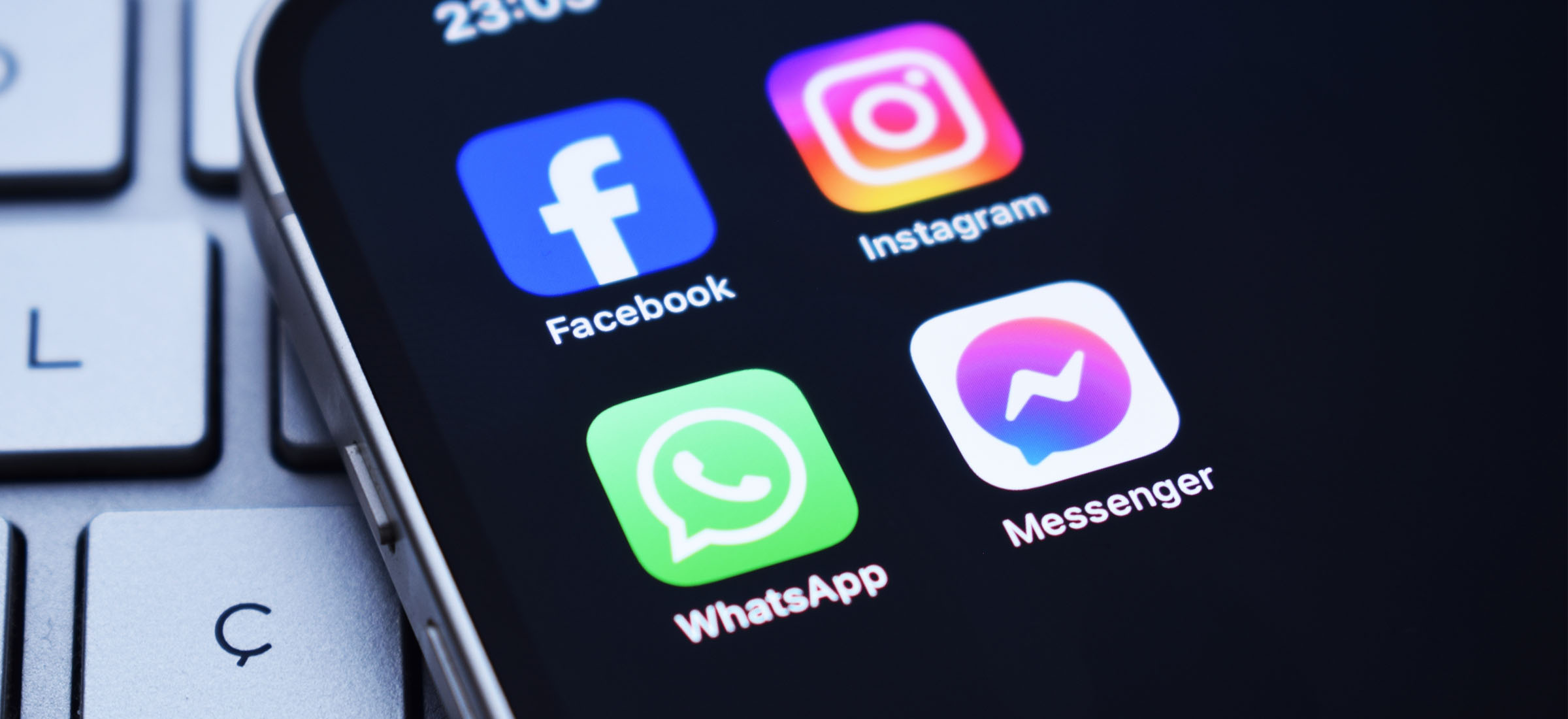 Zaczęła się wojna botów. Tak Meta podstawiła nogę Apple'owi
