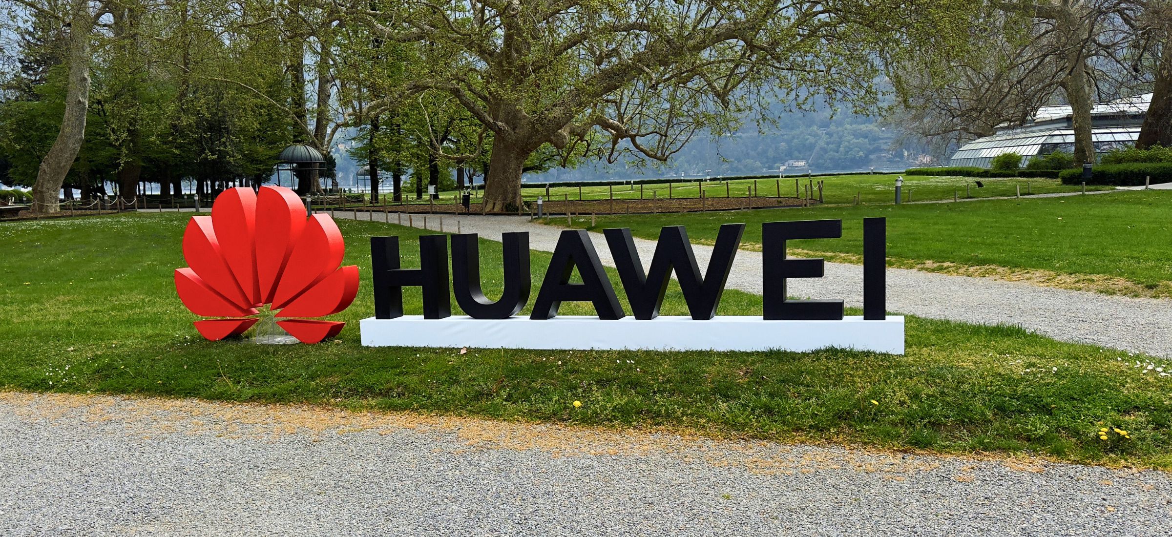 Huawei rzuca pieniędzmi w Europę. Dowiedzieliśmy się, kto na tym skorzysta