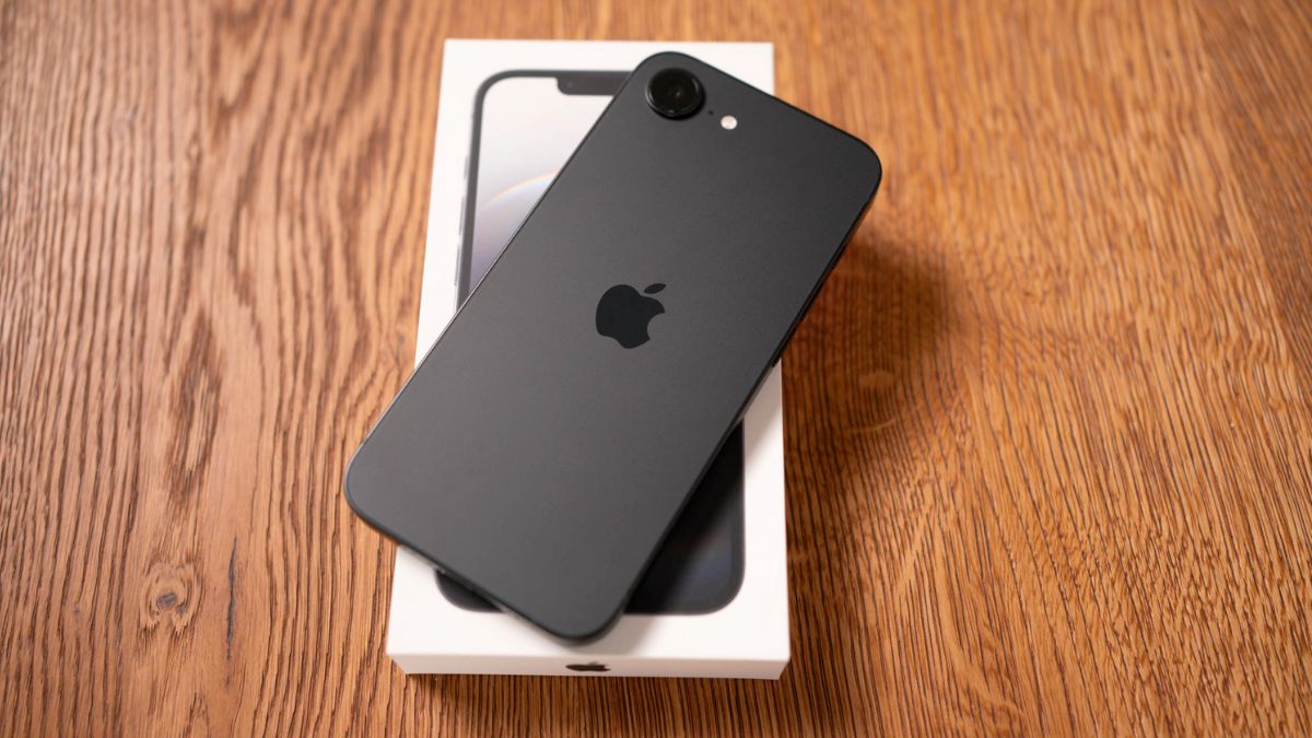 Ludzie nie wierzyli. Tani iPhone 16e jest istną petardą