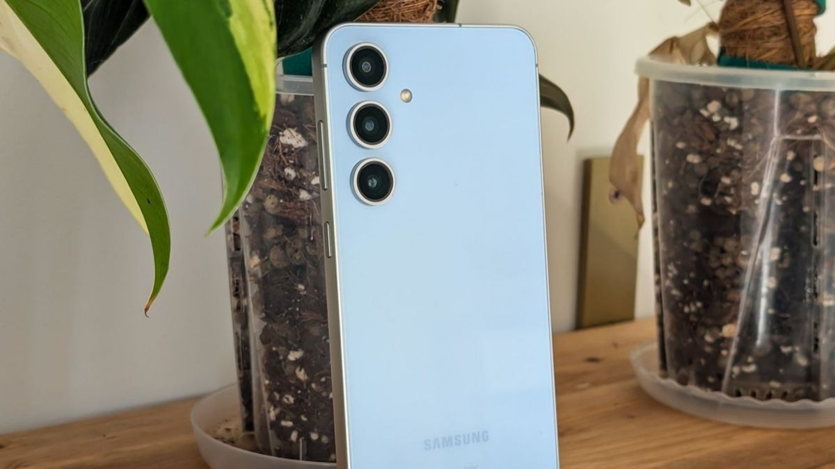 Jeśli czekasz na Samsunga Galaxy S25 FE, to mam wiadomość: nie czekaj