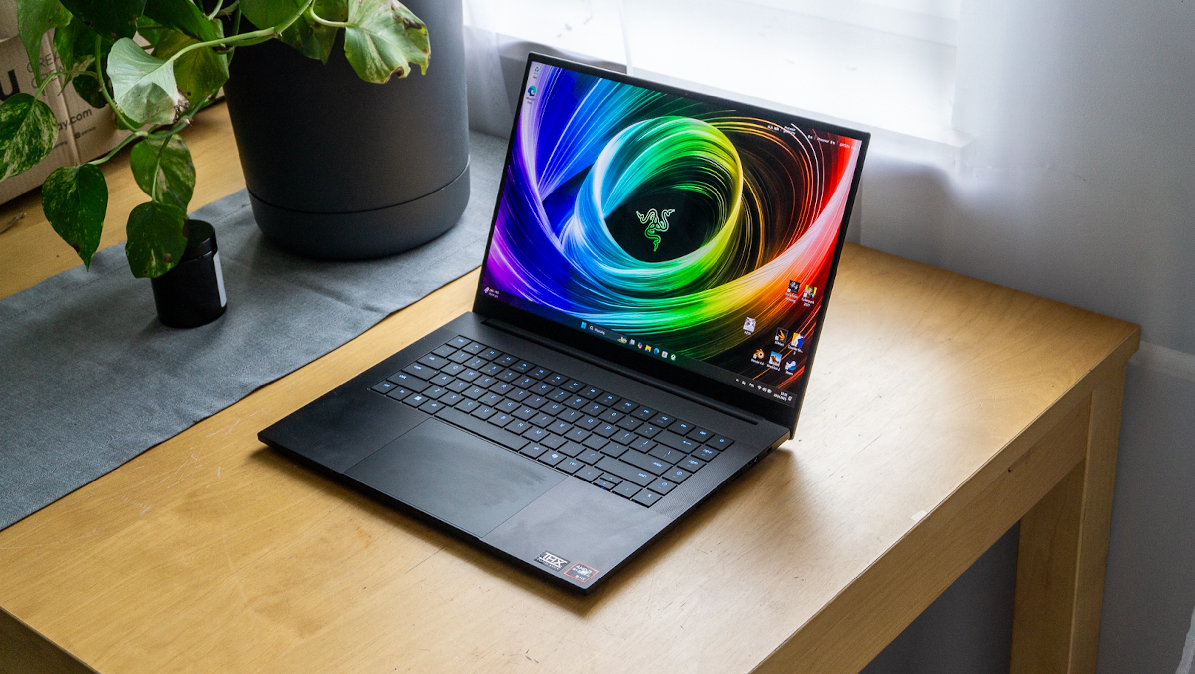 Recenzja Razer Blade 16 2025. Najlepszy, choć wcale nie najmocniejszy laptop RTX 5090 na rynku