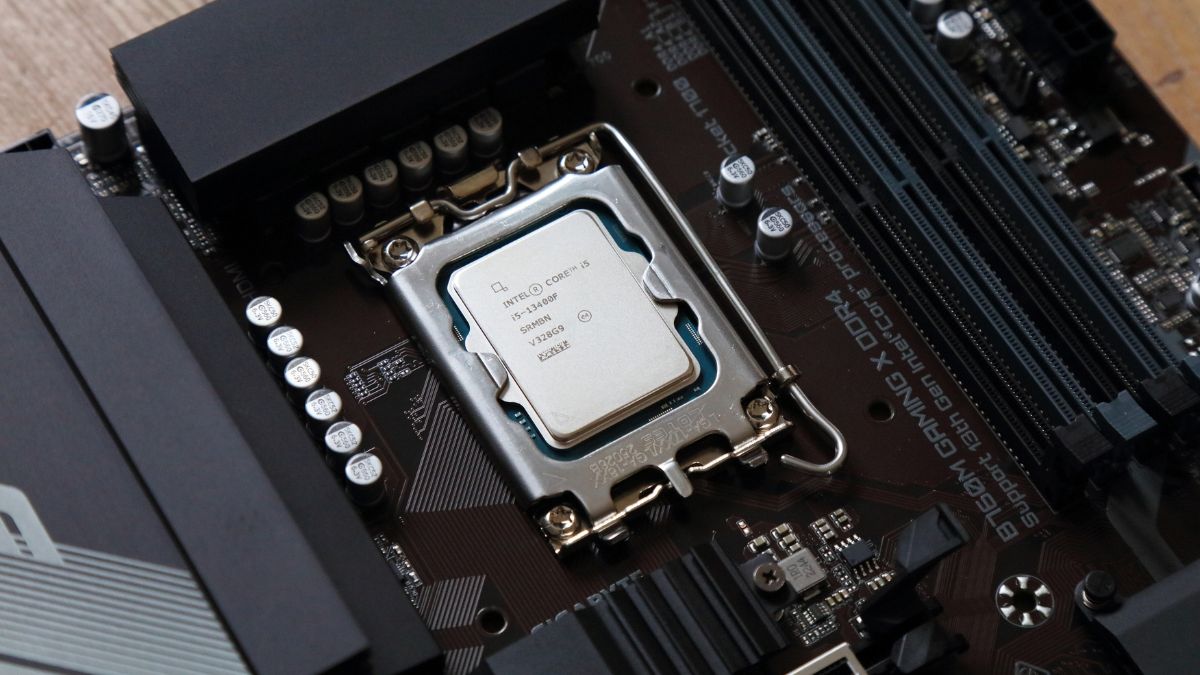 Intel obniżył ceny najnowszych procesorów. To jak, teraz jesteś w stanie zrezygnować z AMD?