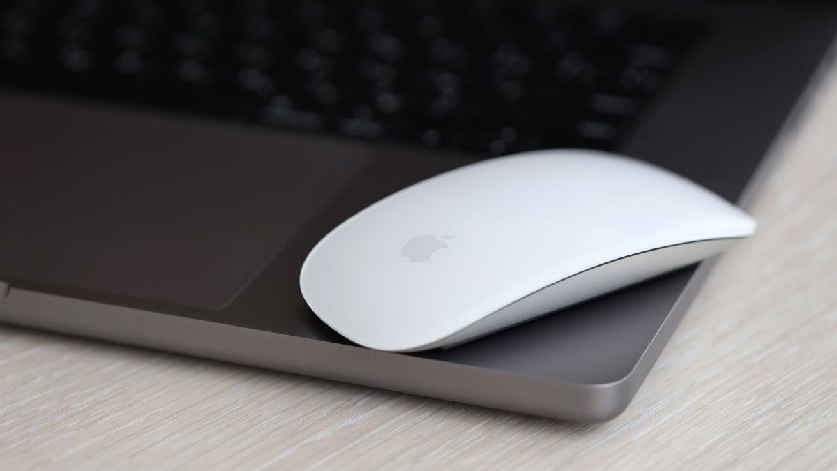 Apple rozwiązał problem z jednoczesnym ładowaniem i używaniem Magic Mouse. Będziesz przed nią machał palcem