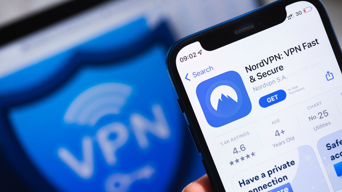 Karta eSIM za granicę i rabat 70 proc. Mocna oferta NordVPN