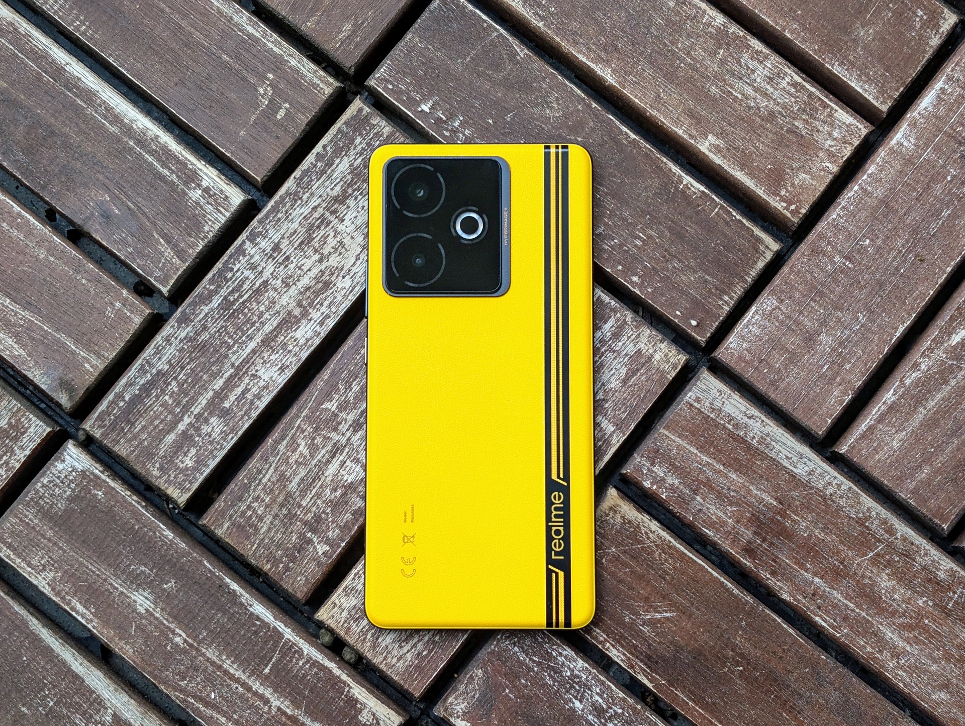 Potężny i piękny. Realme GT 7T - pierwsze wrażenia