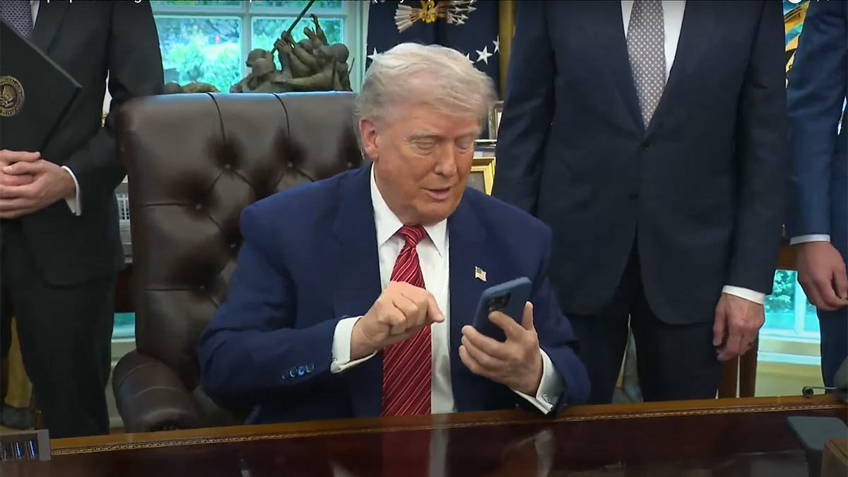 Trump obsługuje iPhone