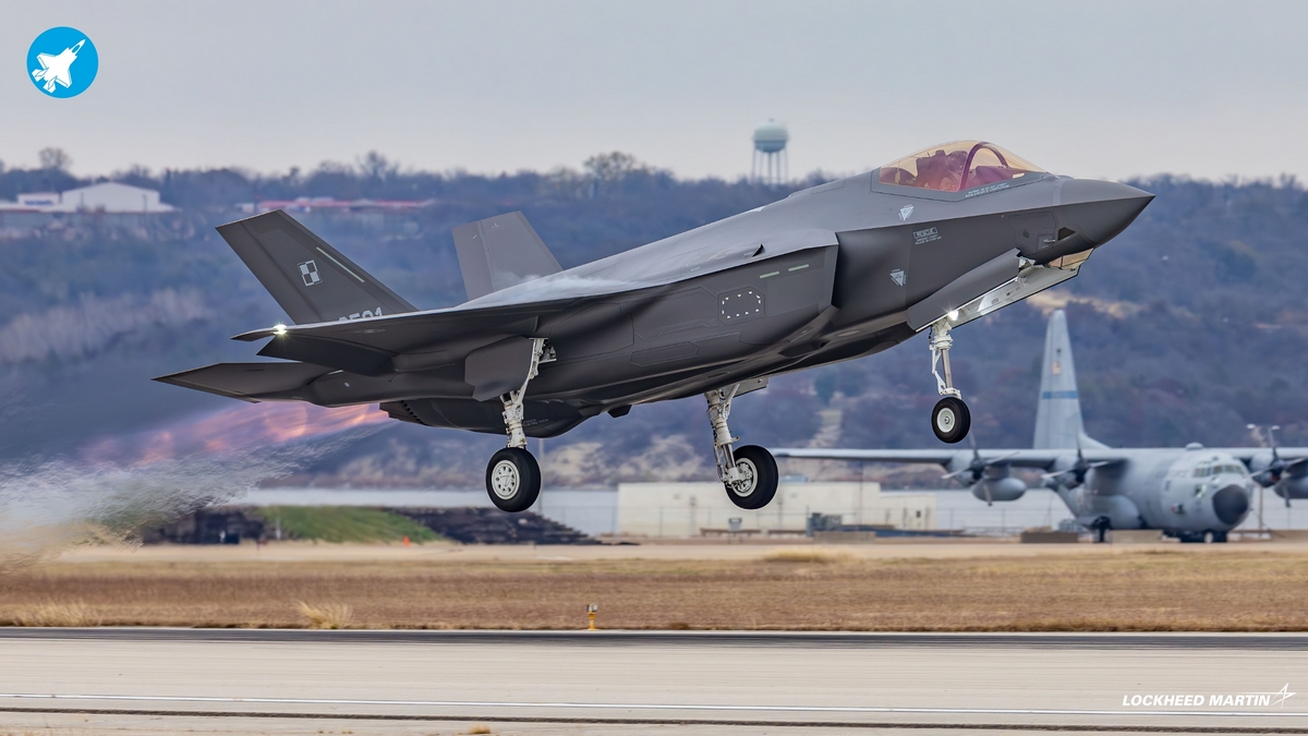 Przerobią F-35 na drona. Będzie latał bez pilota