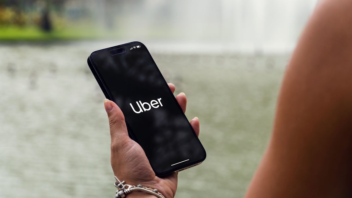 Twoja babcia zamówi Ubera. Wchodzi ułatwienie dla seniorów