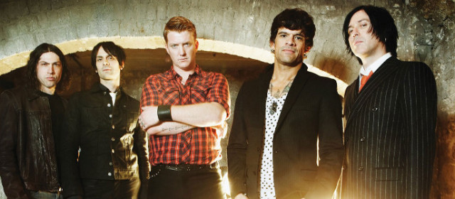 Queens of the Stone Age: wzorzec czasów cyfrowej promocji