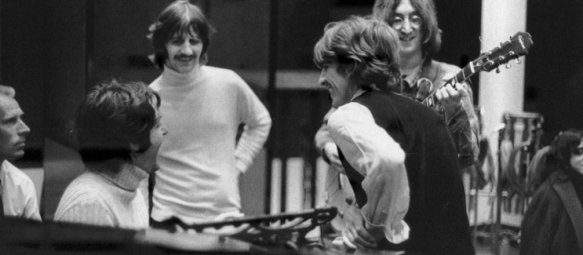 The Beatles… nago, na iTunes