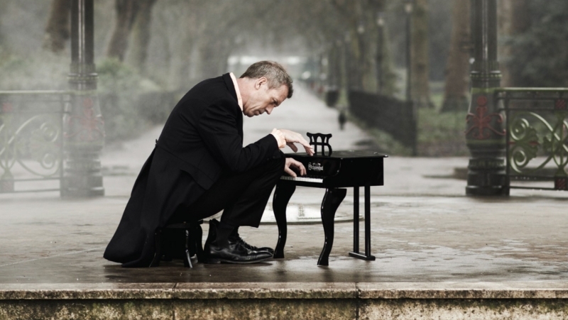 hugh laurie