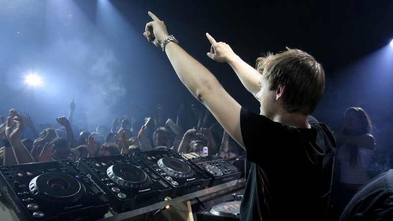 Armin_Van_Buuren