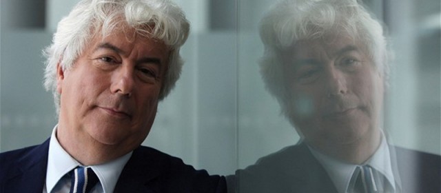 Umberto Eco i Tom Clancy w jednym? Ken Follett w promocji