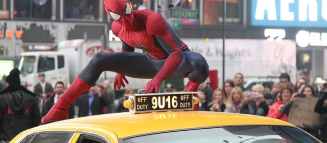 Kicz i absurd, które polubicie – recenzja filmu Niesamowity Spider-Man 2