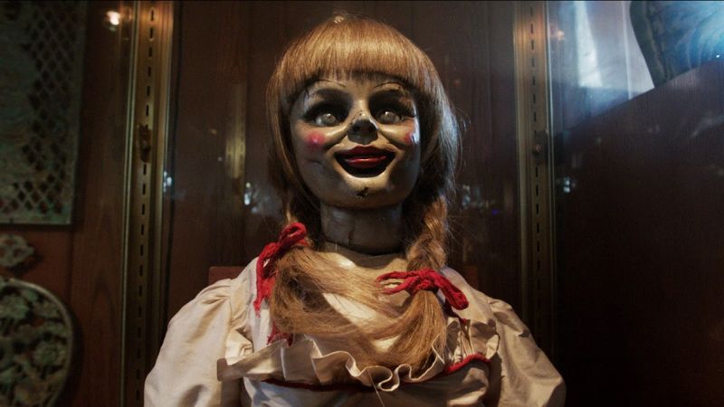 &#8222;Słodka&#8221; laleczka Annabelle nadchodzi&#8230; i wystąpi we własnym filmie