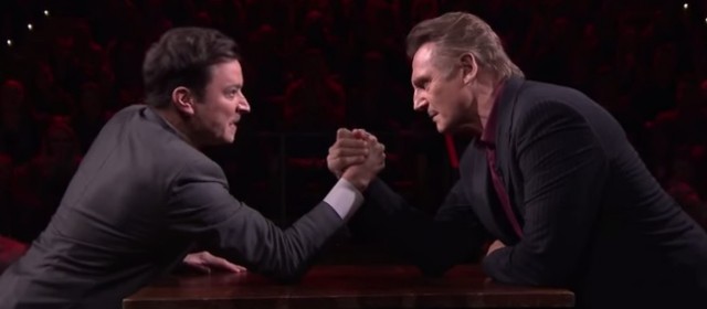Zobacz, jak Liam Neeson radzi sobie z przeciwnikami