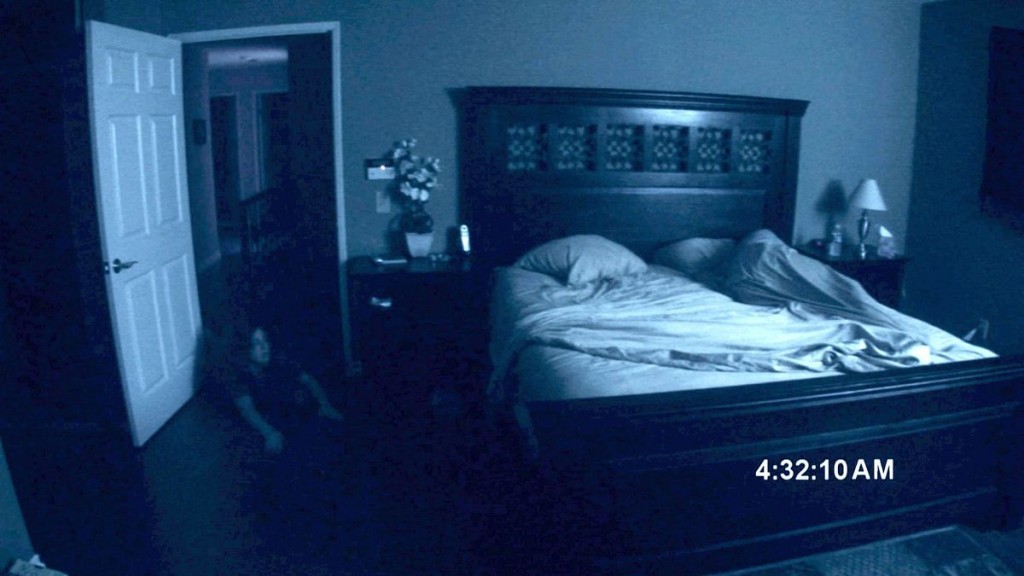 paRANORMAL ACTIVITY 1