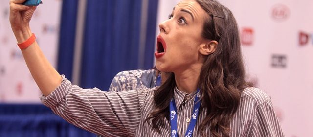 Stękniliście się za Mirandą? "Haters Back Off" wraca z 2 sezonem