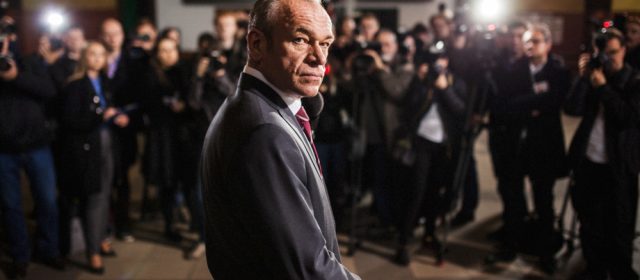 "Pakt" - odcinek trzeci. Intryga się zagęszcza, pytania się mnożą