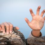 Cliffhanger - najgorsza technika narracyjna, ale seriale i tak ją uwielbiają