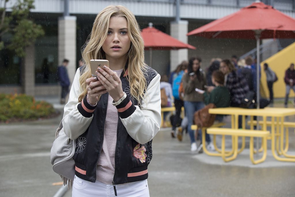 Marvel’s Runaways Karolina Dean (Virginia Gardner) class="wp-image-98189" 