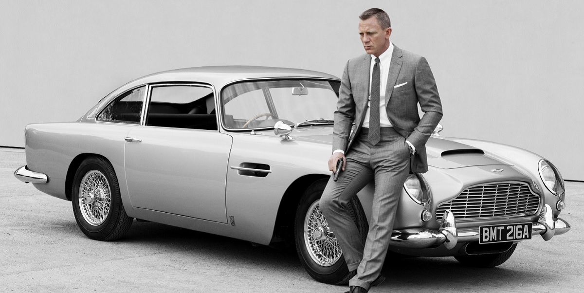 bond 25 samochód elektryczny