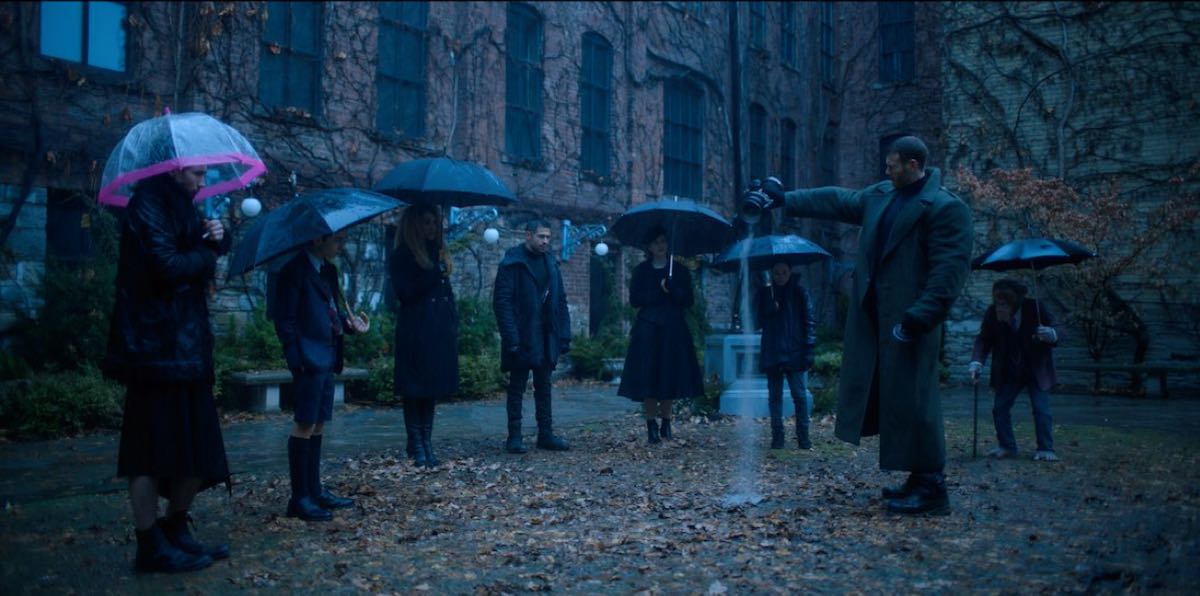 kadr z serialu The Umbrella Academy