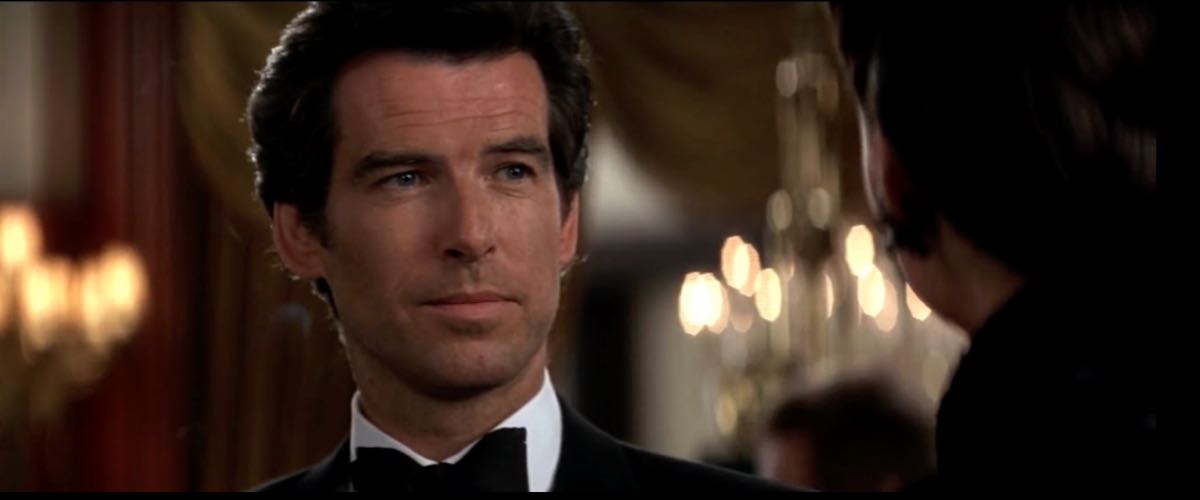 Pierce Brosnan - James Bond class="wp-image-321855"
