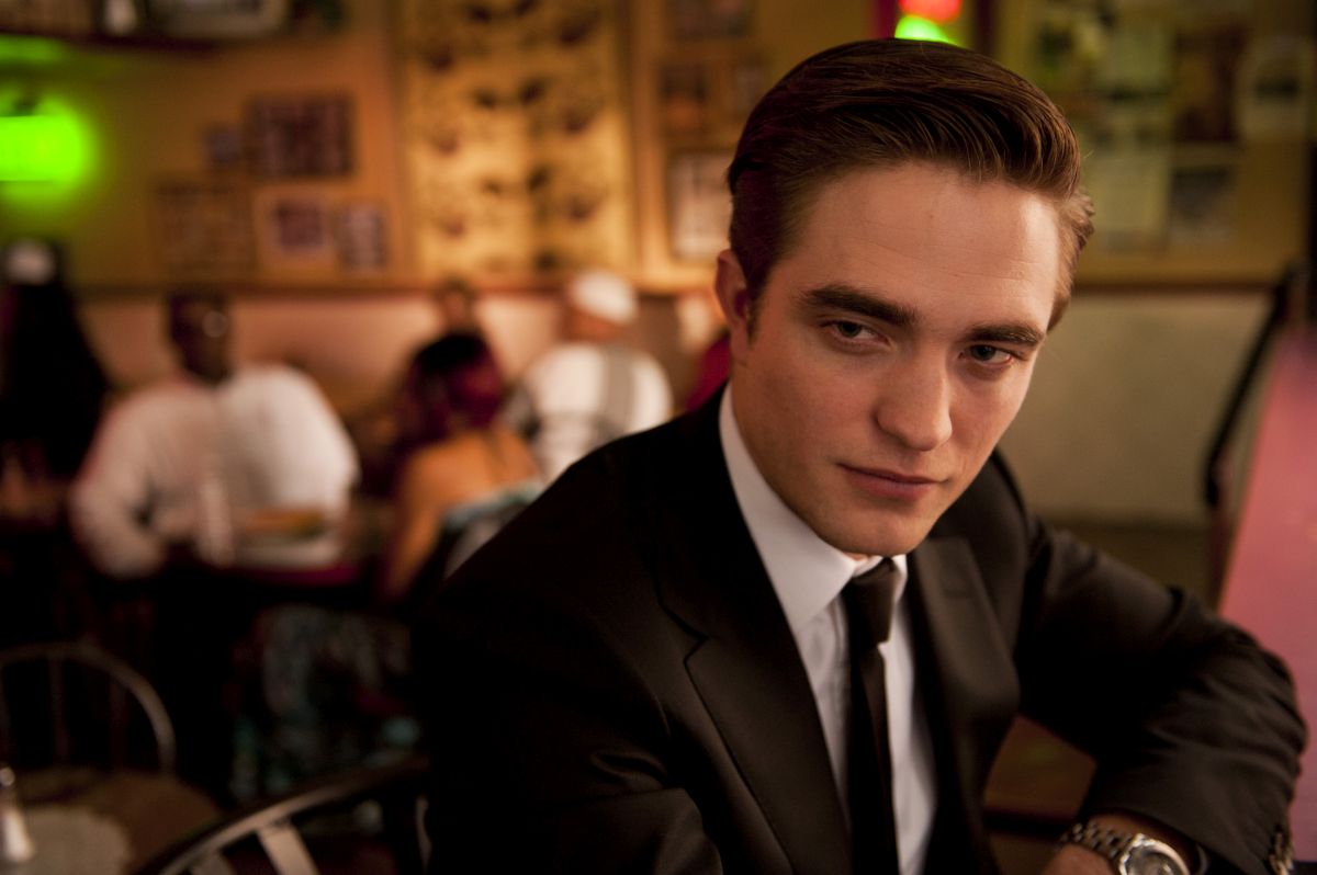 batman robert pattinson class="wp-image-322434"