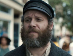 Amerykanin w marynacie - kadr z filmu HBO Max