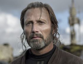 mads mikkelsen fantastyczne zwierzęta