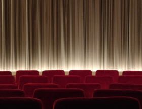 kino koronawirus kwarantanna narodowa