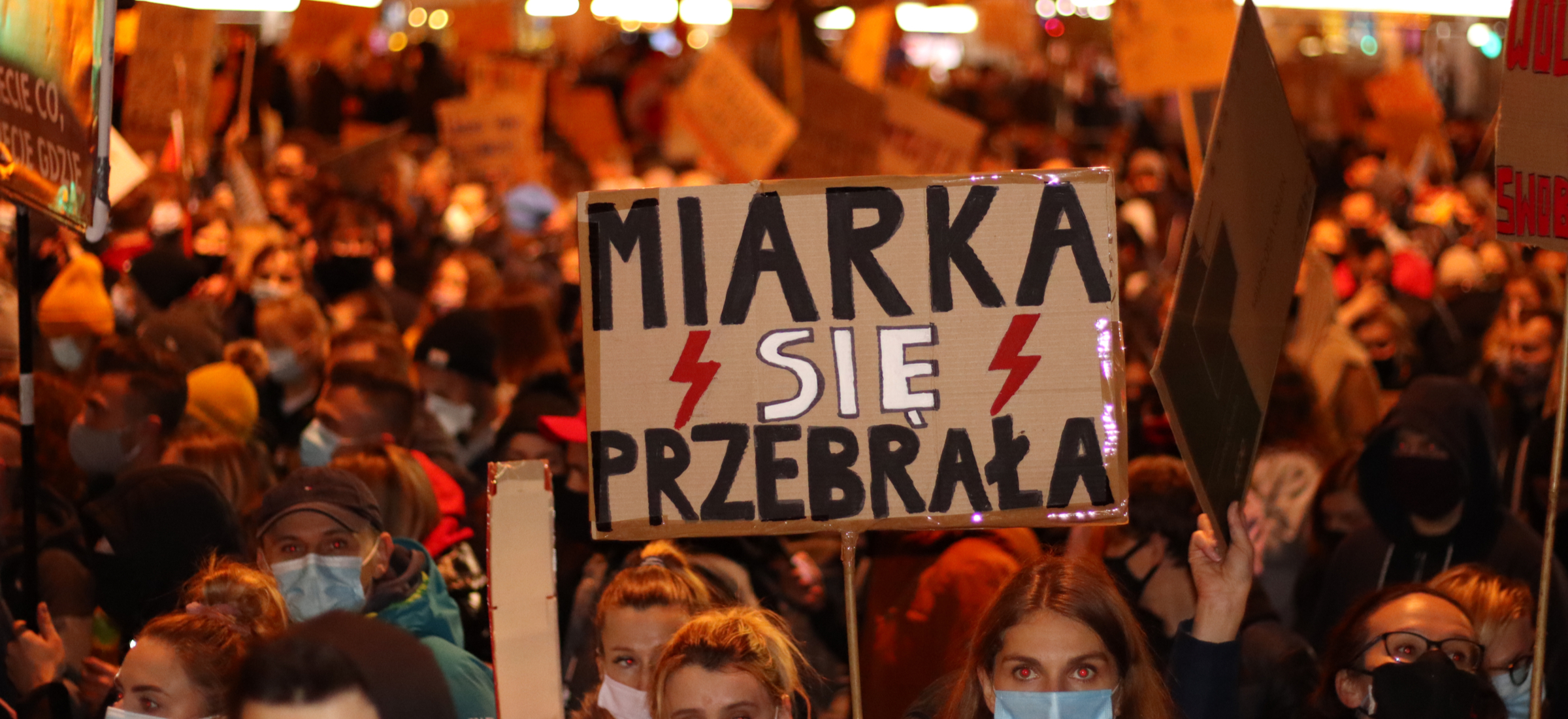 Strajk Kobiet - transparenty na protestach
