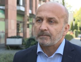 Kazimierz Marcinkiewicz trenuje i odpowiada hejterom: „Mam grubą skórę”