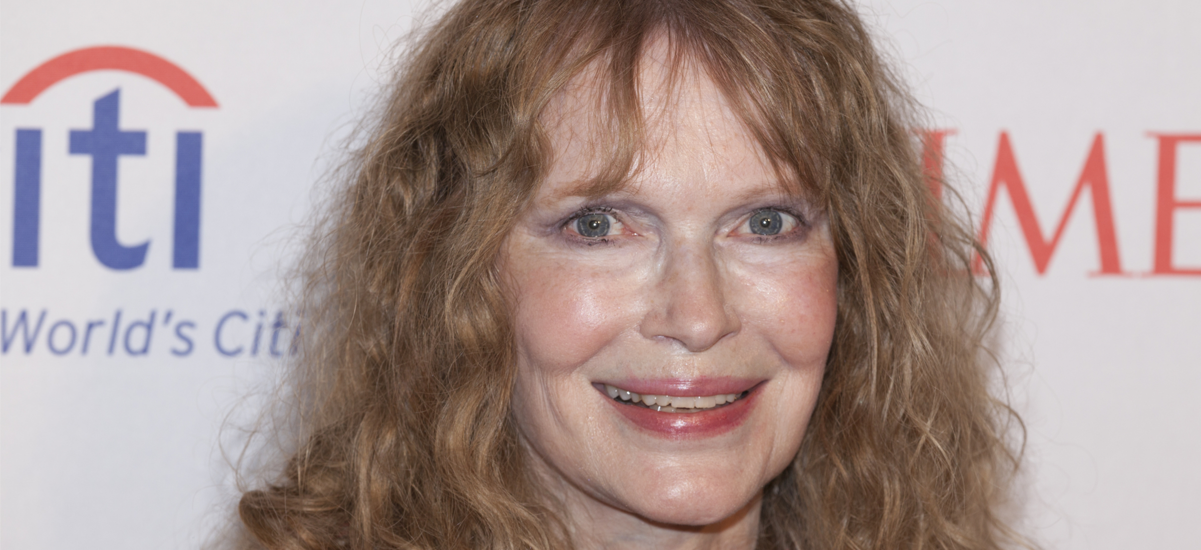 „To niewypowiedziane tragedie” – Mia Farrow o śmierci trójki swoich dzieci