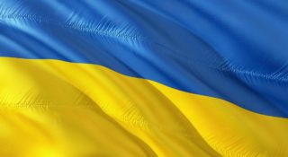 pomoc ukrainie krytyka dyskusja moralna wyższość
