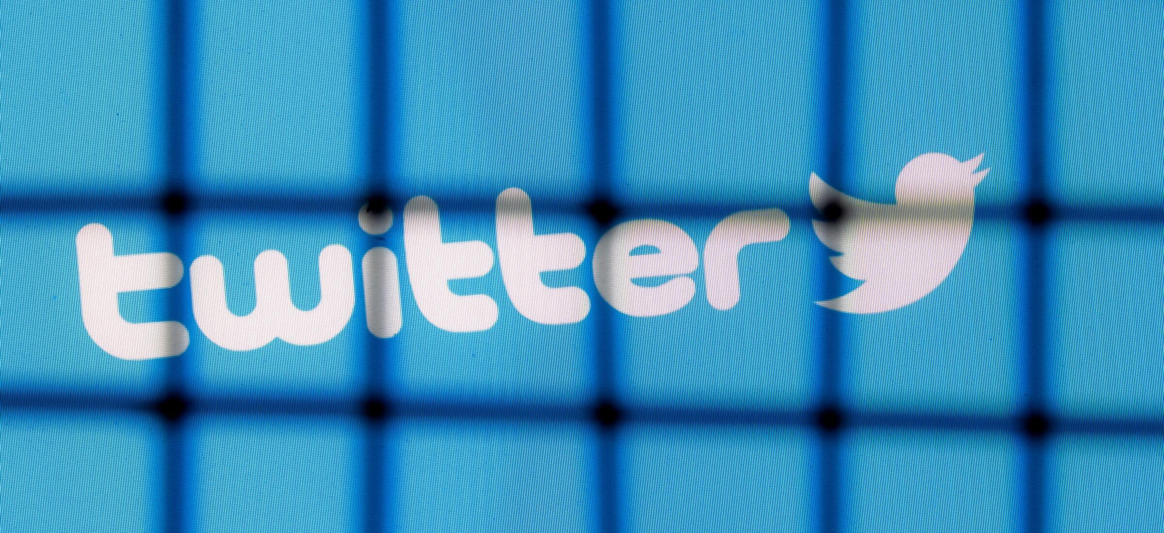 wojna na ukrainie rosyjska propaganda twitter facebook