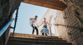 wyjazd na weekend film netflix recenzja opinie leighton meester