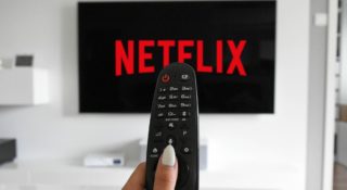 netflix cenzura wydatki oszczędnośc-nowa-strategia-2022-seriale