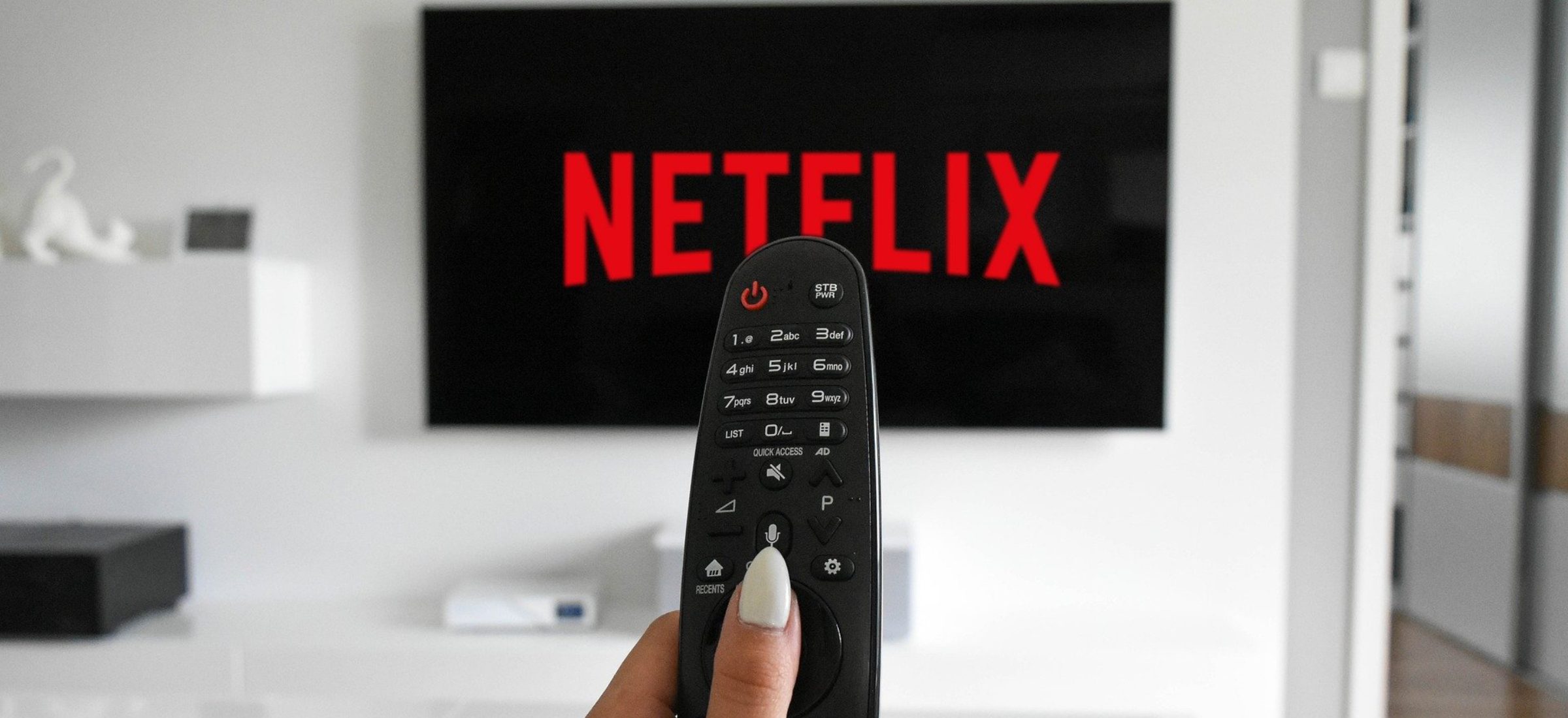 netflix cenzura wydatki oszczędnośc-nowa-strategia-2022-seriale
