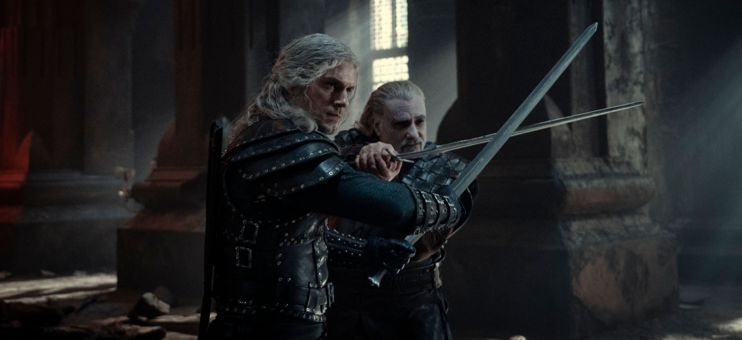 wiedźmin netflix cavill hemsworth