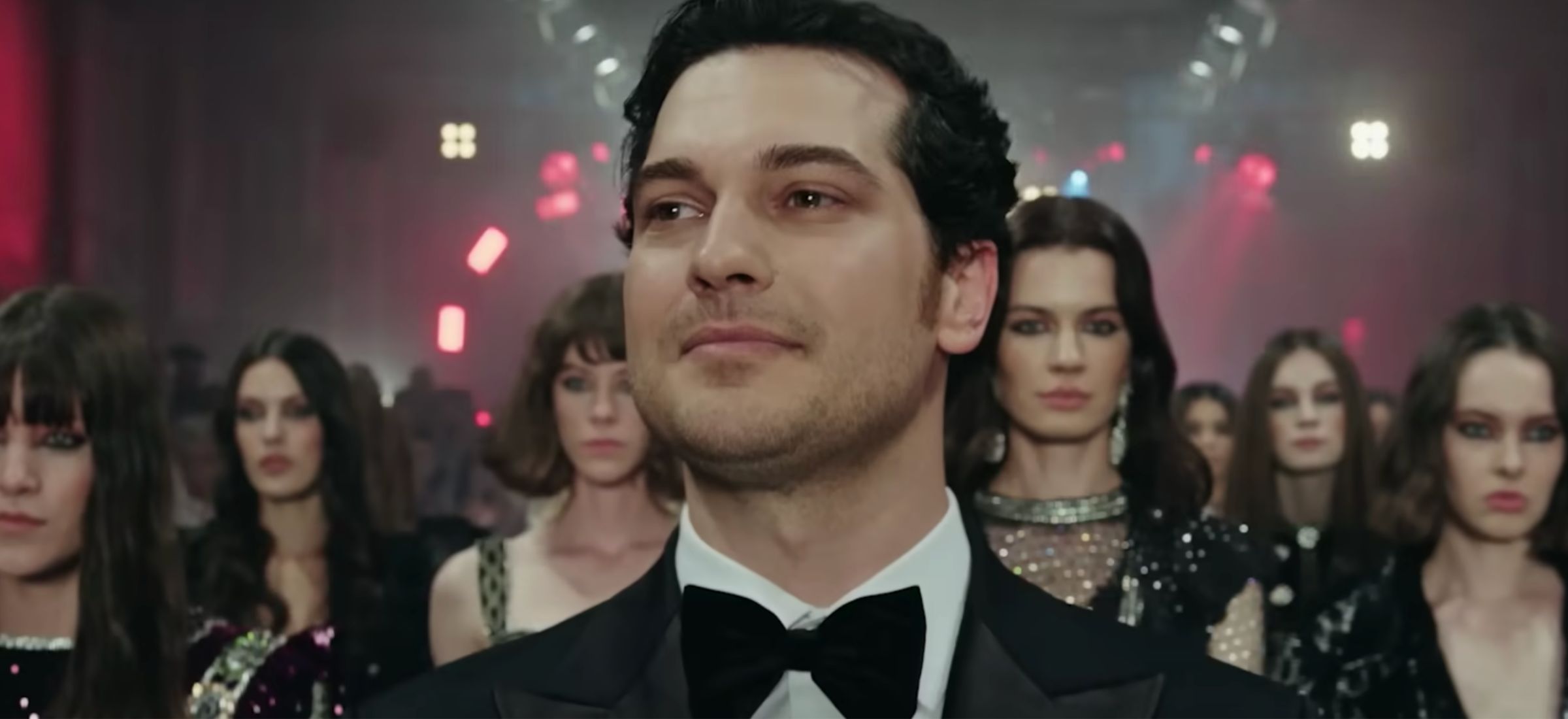 Kontynuacja hitowego serialu jest już na Netfliksie. Co nowego wpadło do serwisu?